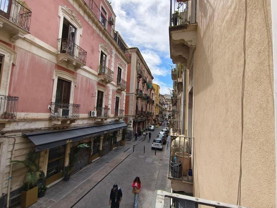 Retroetnea - Appartamento In Centro Storico - Con Camere Comunicanti Catania Exterior photo